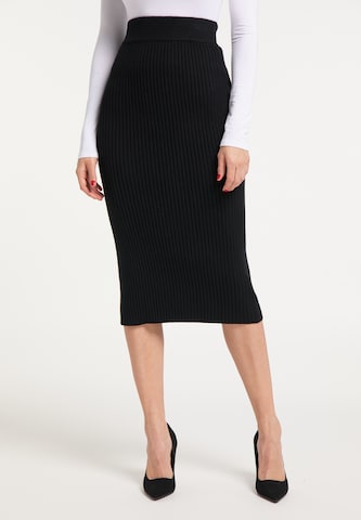 faina Skirt in Black: front