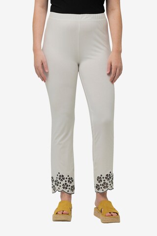 Ulla Popken Regular Pants in White: front