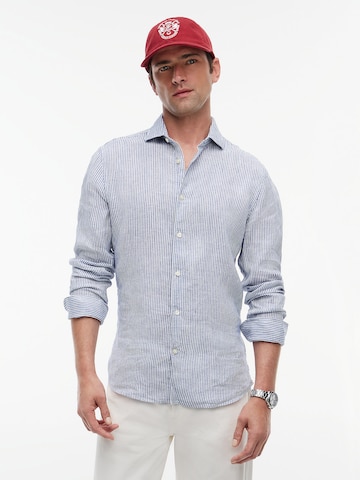 TOMMY HILFIGER Slim fit Business shirt in Blue: front