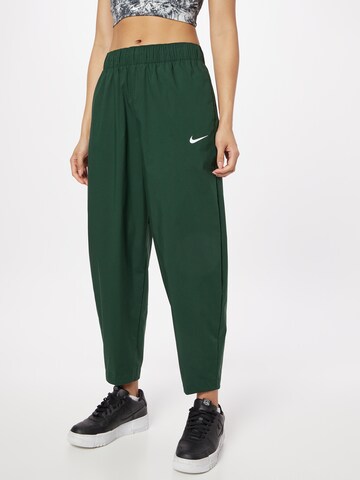Nike SportswearTapered Hlače - zelena boja: prednji dio