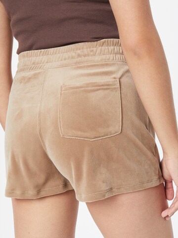 HOLLISTER Regular Shorts in Braun