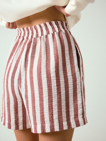 Felpa di Next in beige