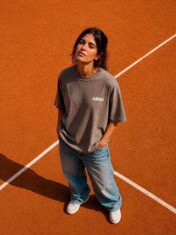 Maglietta 'Camiseta Oversize Double' di CABARY in verde