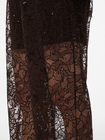 regular Pantaloni 'PCLOUISE' di PIECES in marrone