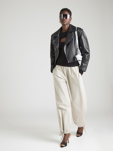 WEEKDAY Тениска 'Ray Bolero LS' в черно