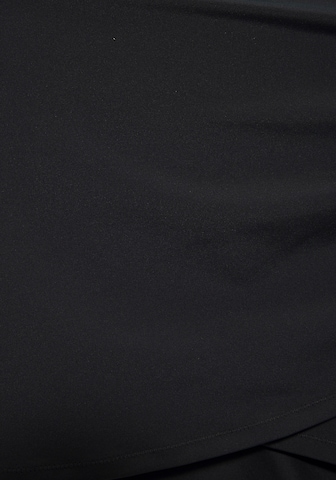 LASCANA Baderock in Schwarz