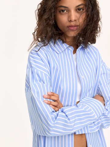 Pull&Bear Blúzka - Modrá