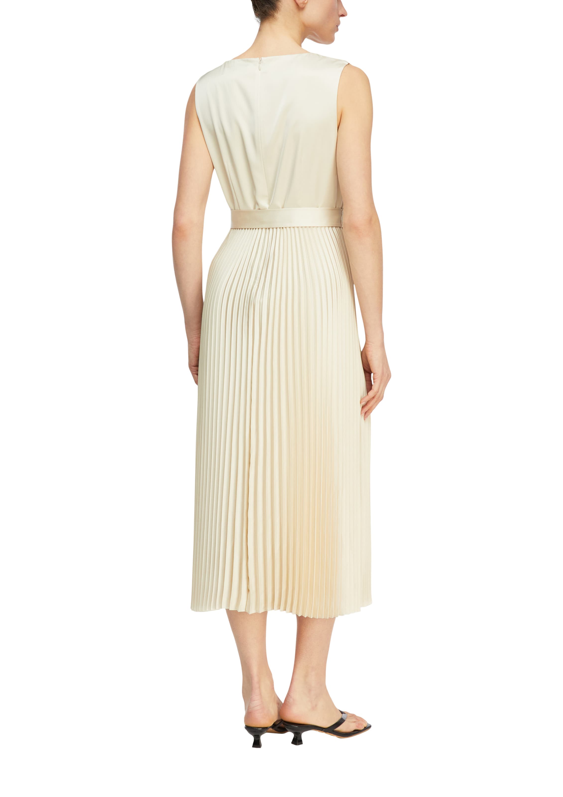 COMMA Dress in Beige