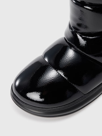 Karl Lagerfeld Sněhule – černá