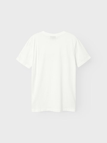 LMTD T-shirt 'NLNFAGEN' i vit