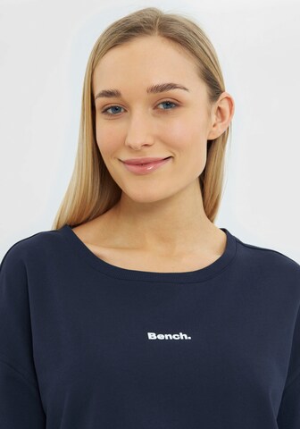 BENCH T-Shirt in Blau