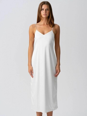 Robe ' Elena ' TEESHOPPEN en blanc : devant