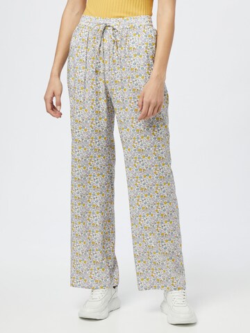 SISTERS POINT Loose fit Trousers 'IMIA' in White: front