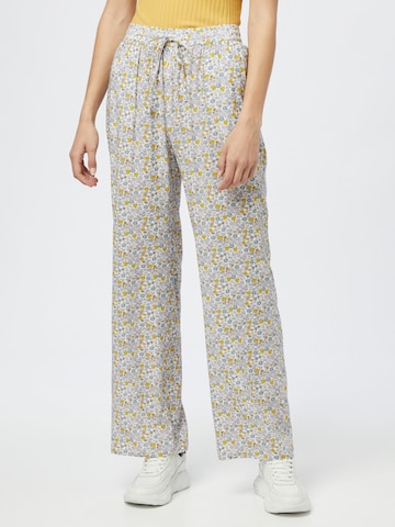 SISTERS POINT Loose fit Pants 'IMIA' in White: front