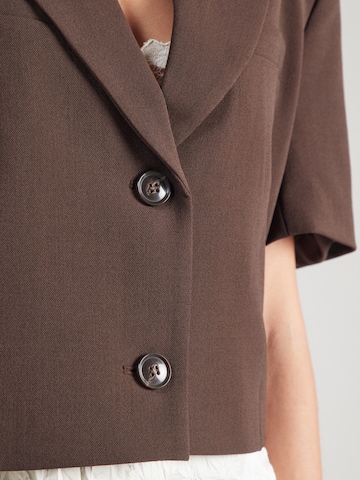 Noella - Blazer 'Leanne' em castanho
