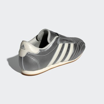 ADIDAS ORIGINALS Slip-ons 'Taekwondo' in Zilver