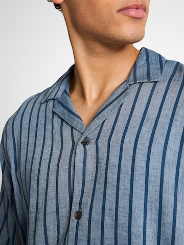 TOM TAILOR DENIM Comfort fit Button Up Shirt in Blue