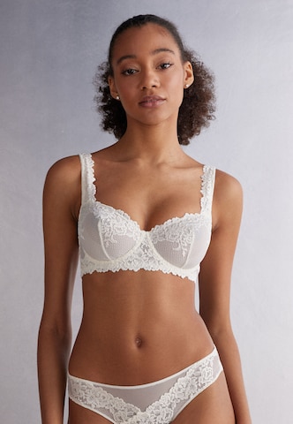 INTIMISSIMI Balconette BH 'DANIELA PRETTY FLOWERS' in Weiß