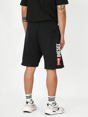 Regular Pantalon de sport 'P-CROW SWEAT SHORTS' DIESEL en noir