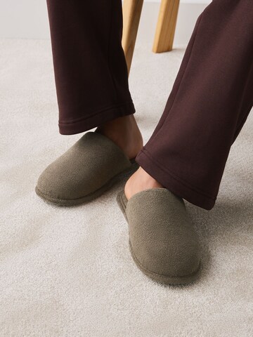 Pantoufle Next en gris