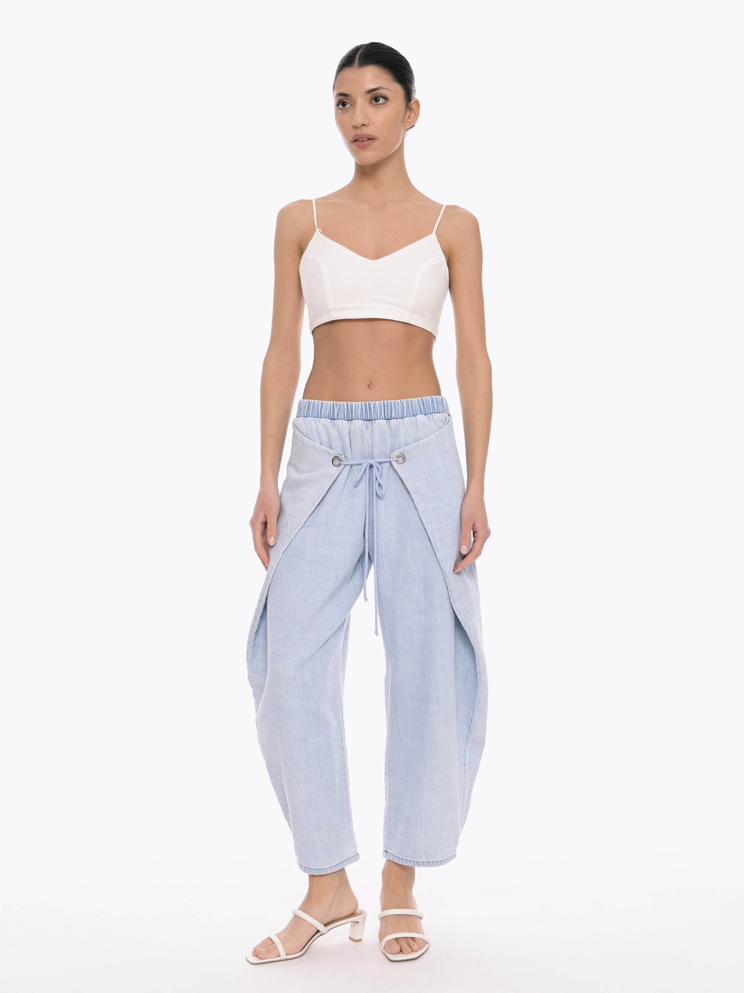 4TAILORS Tapered Byxa i blå