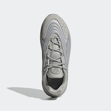 Baskets basses 'Ozelia' ADIDAS ORIGINALS en gris