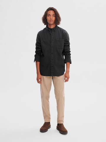 SELECTED Regular fit Button Up Shirt 'Regrick' in Black