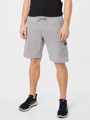 ADIDAS ORIGINALS Shorts in Grau: front