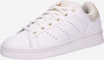 ADIDAS ORIGINALS - Sapatilhas 'STAN SMITH' em branco: frente