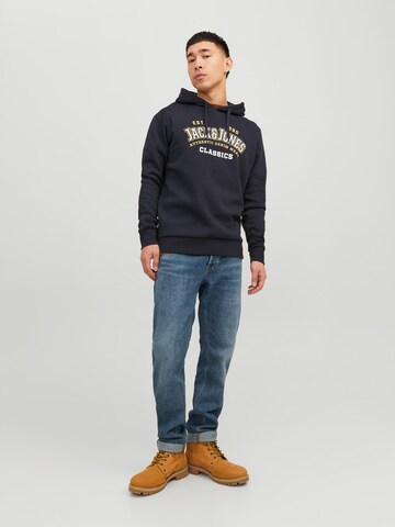 JACK & JONES Sweatshirt i blå