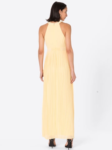 TFNC - Vestido de noche 'LUCIA' en amarillo