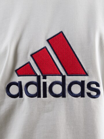 ADIDAS ORIGINALS Paita 'Badge Of Sport' värissä valkoinen