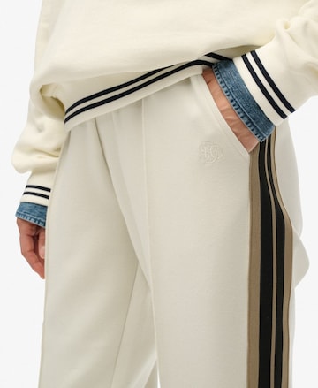 Superdry Regular Broek in Wit