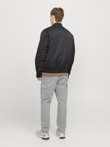 Tapered Pantaloni cargo 'JPSTAce JJTucker' di JACK & JONES in grigio