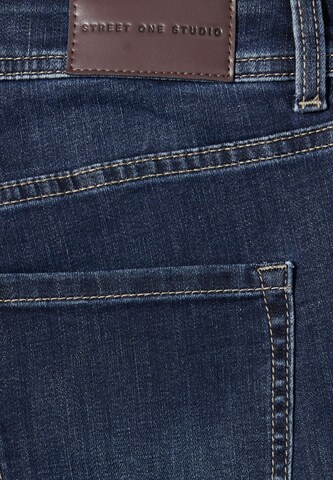Street One Studio Bootcut Jeans in Blau