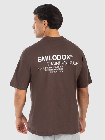 T-Shirt ' Cyris ' Smilodox en marron