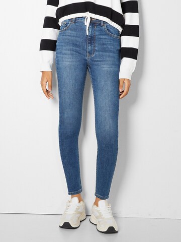 Bershka Skinny Jeans in Blue: front