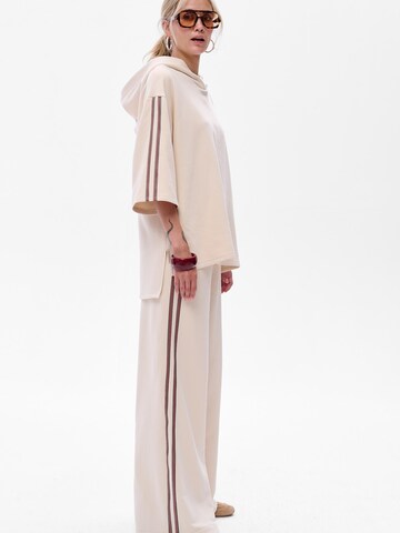 Blue Shadow Regular Hose‌‌‌‌ in Beige