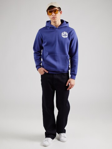 ALPHA INDUSTRIES Sweatshirt in Blau