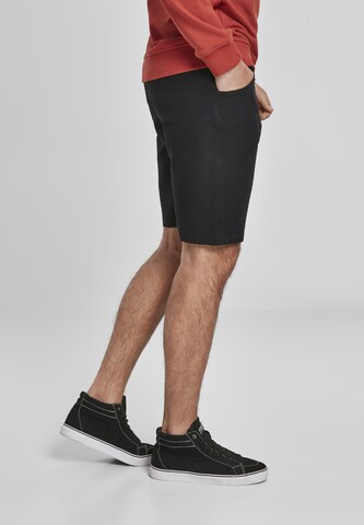 Regular Pantaloni de la Urban Classics pe negru