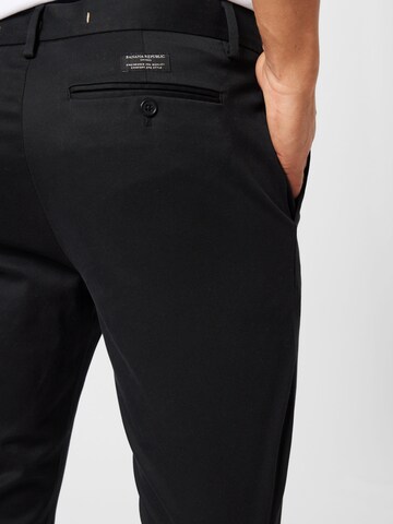 Banana Republic Slimfit Hose in Schwarz