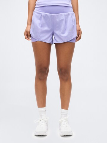 ASICS - Regular Calças de desporto 'Road' em roxo: frente