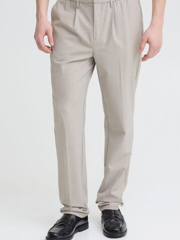 Casual Friday - Regular Calças chino ' CFMarc Stretch ' em bege: frente