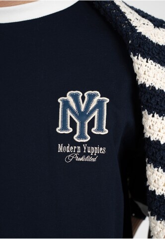 Maglietta 'Modern Yuppies' di Prohibited in blu