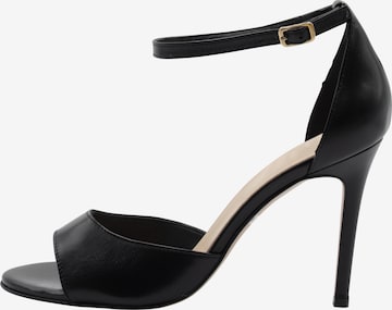 DreiMaster Klassik Sandals in Black: front
