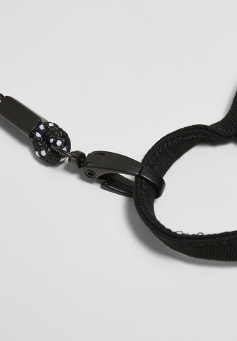 Urban Classics Wrap in Black