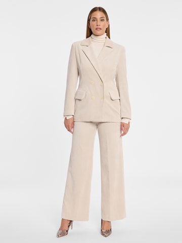 Ana Alcazar Blazers 'Adiba ' in Wit