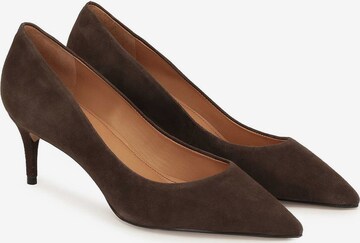 Kazar Pumps in Brown