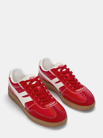 Pull&Bear Sneakers in Red