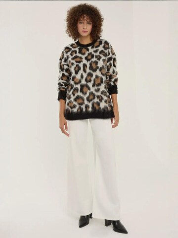 Pullover di Hiccup in beige